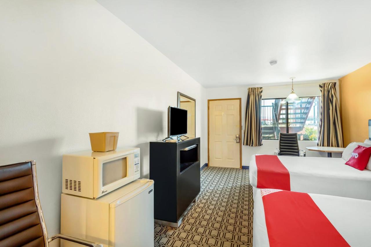 Arlington Motor Inn Bagian luar foto